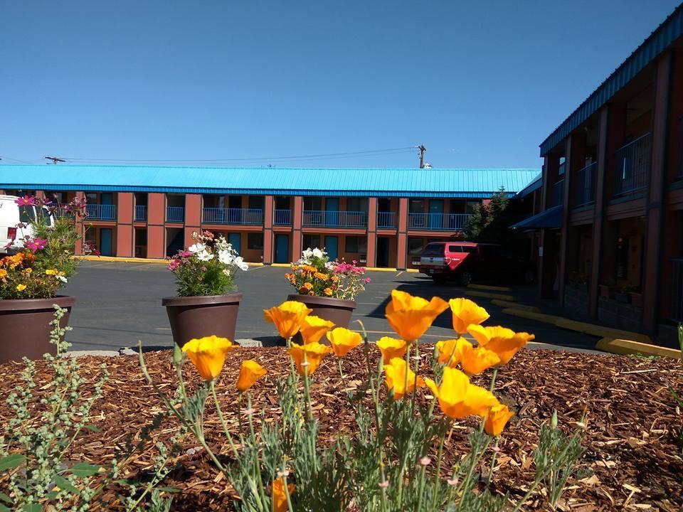 Motel West Bend Exterior foto